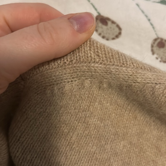 Uniqlo beige rollneck wool - Picture 5 of 5